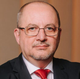 Valentin-Irava-1-683x1024